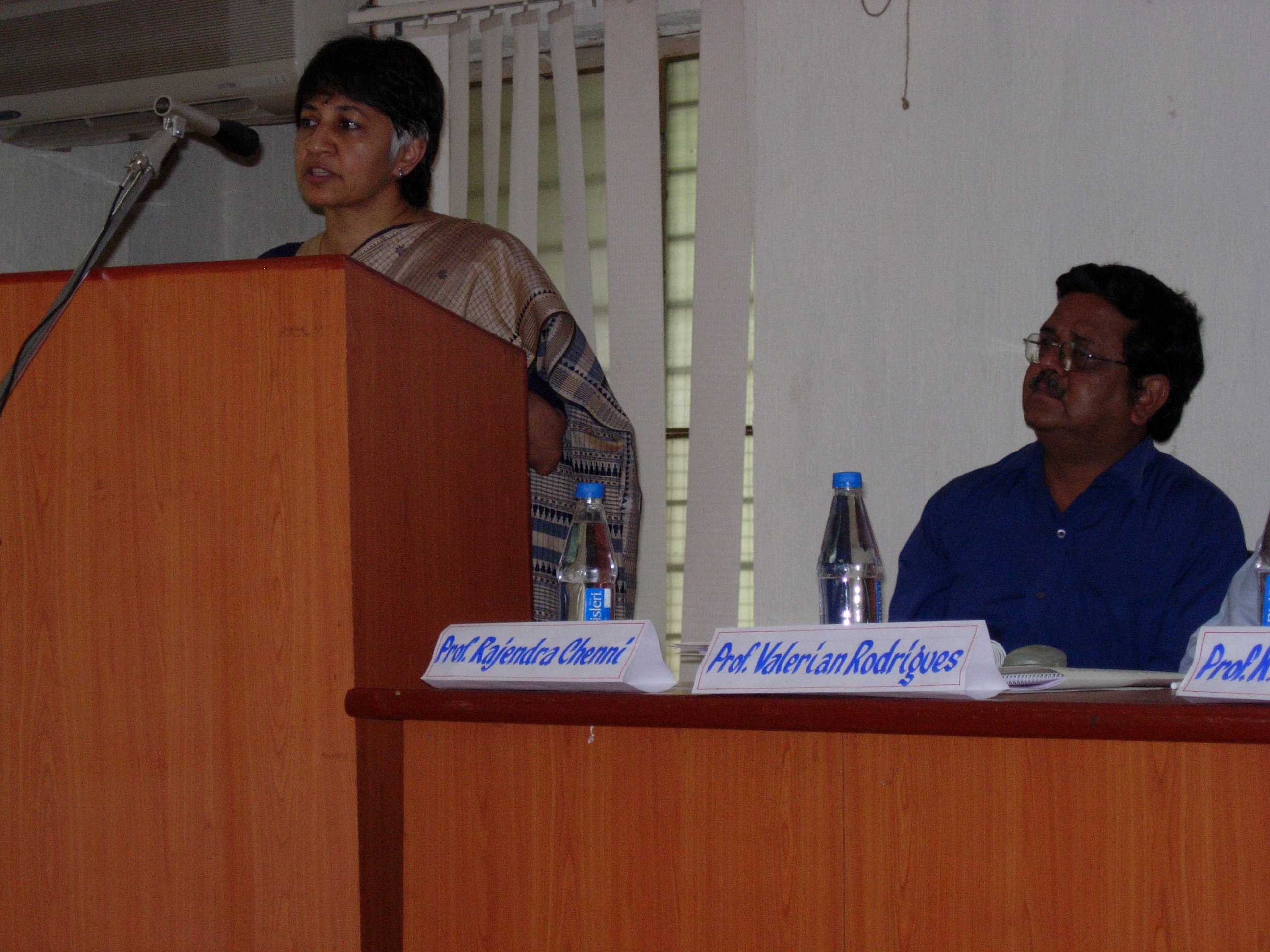 Tejaswini Niranjana speaking in the Kuvempu University Regions Conference (2005)