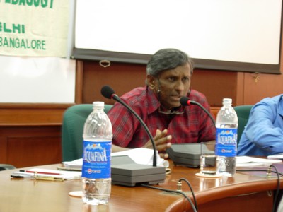 Prof. Babu Mathew speaking at the Enculturing Law conference (Bangalore: August 2005)