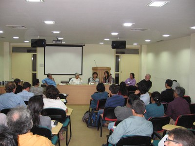 The audience, listening to Asian Cinema Conference (February, 04, 2007)